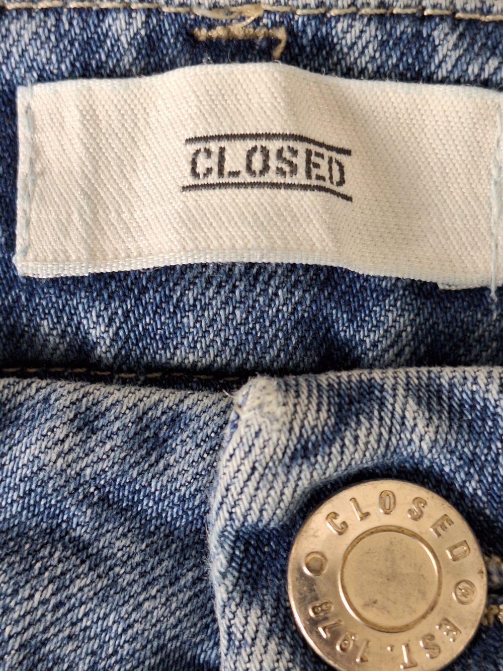 Closed Women's Mina Medium Wash Fray Hem Wide Leg Italian Denim Jeans Size 25 - Picture 6 of 13